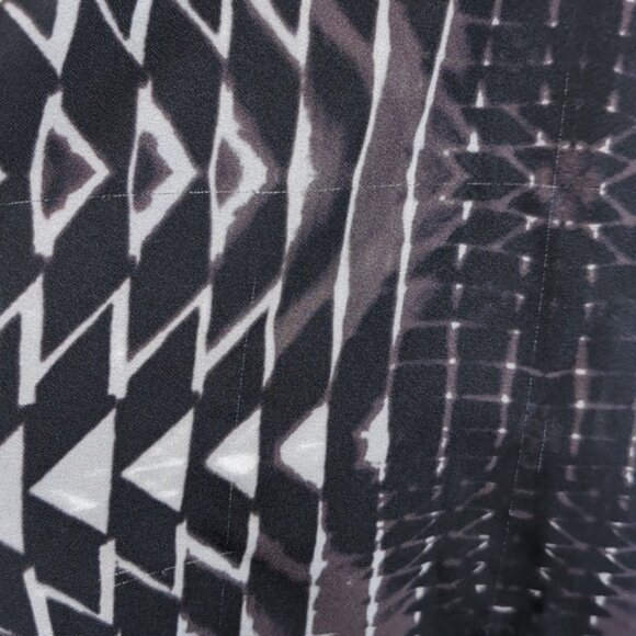 3/$20 Dex Split Back Tunic Blouse Ombre Geometric Short Sleeve Grey Dolman Top - Picture 9 of 15